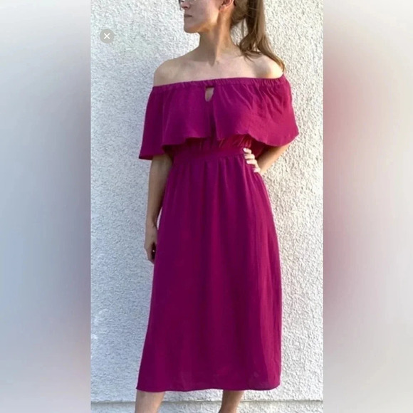 dRA Los Angeles Women’s Off Shoulder Dress NWT Sz M Wedding Cocktail Party Midi - Picture 3 of 10